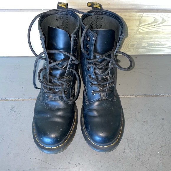 Black Doc Marten combat boots - Picture 3 of 9